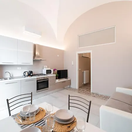 Center Modern Apartman Catania